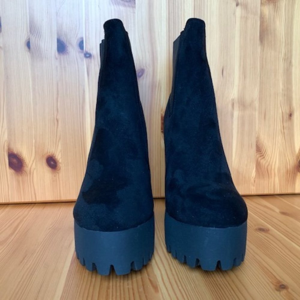 ONLYMAKER Platform Chelsea Boots size 10